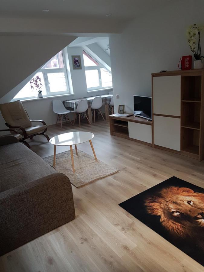 Liuto Apartamentai Juodkrante Bagian luar foto